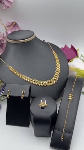 طقم ناعم عيار 21k