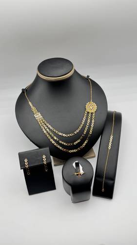 طقم ناعم ذهب صافي عيار 21k