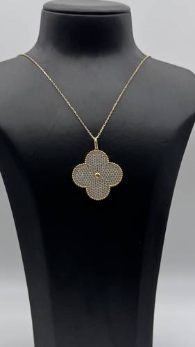 عقد فان كليف عيار 18k