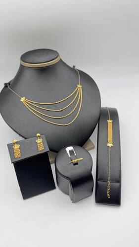 طقم ناعم ذهب صافي عيار 21k