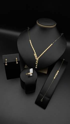 طقم شوميه عيار 18