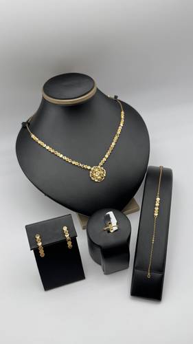 طقم الشوميه ذهب صافي عيار 21k