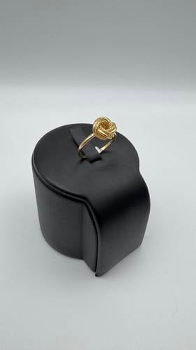 خاتم عيار 18k