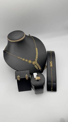 طقم ناعم عيار 21k