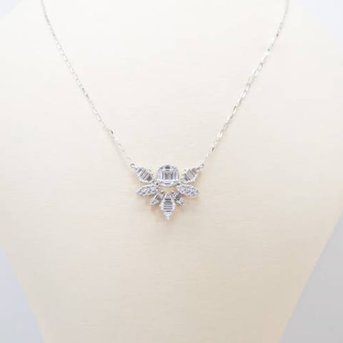 white gold necklace 18k