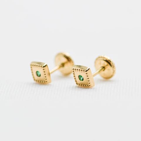 حلق أطفال ذهب عيار 18