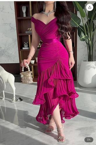 فستان سهرة ناعم بحواف كشكشه 