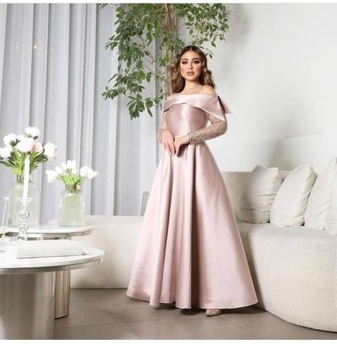 فستان سهرة ميكادو اكمام تل مطرزه 