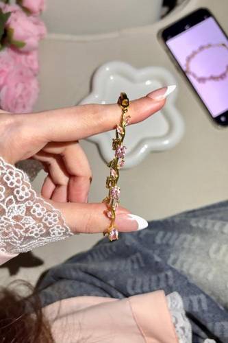 اسوارة زهرة التوليب