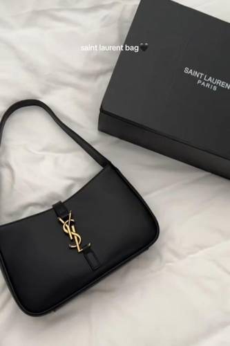 شنطة Saint Laurent