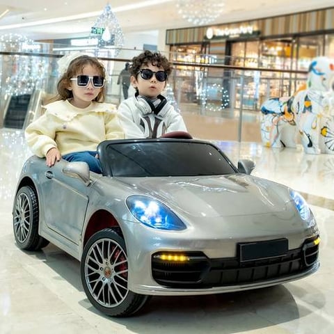 سيارة بورش كهربائية بمحركين + تحكم عن بعد
