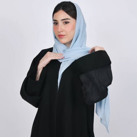 طرحه حرير بلون سماوي 