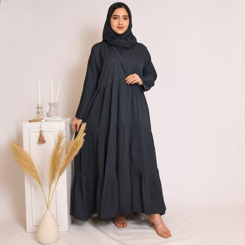 عباية ربع كلوش باللون الكحلي بكسرات