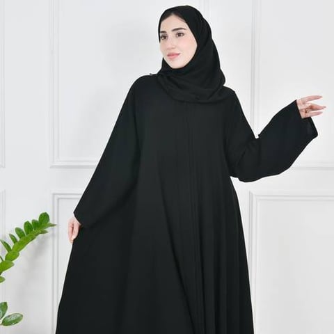 عباية سوداء كلوش مغلقة بطقطق 