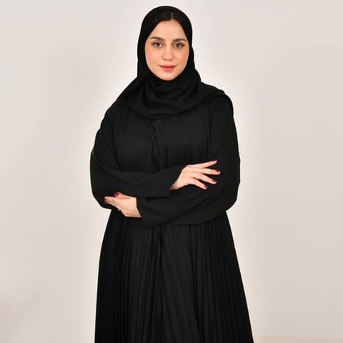 عباية سوداء ربع كلوش بقماش مكسر