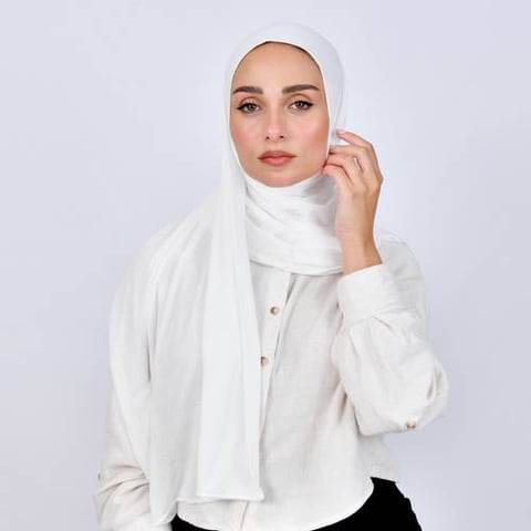 طرحة قطن ربع مبطنة من الامام بخياطة  - اوف وايت