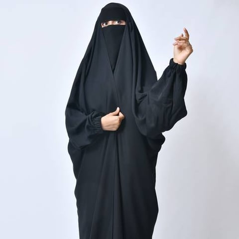 عباية راس بكم مزموم