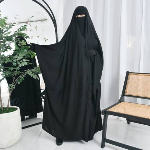 عباية راس لف خبانة من الوسط بقصة بشت بكم بفتحة اصبع