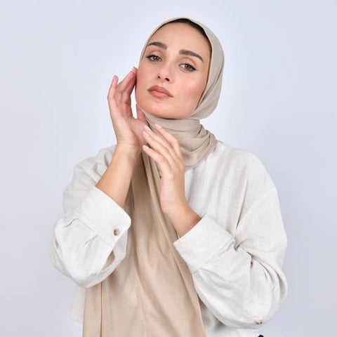 طرحة قطن ربع مبطنة من الامام بخياطة - بيج فاتح
