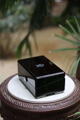 صندوق فاخر اسود من بي أو ون | Luxury Black Box by Po ONE