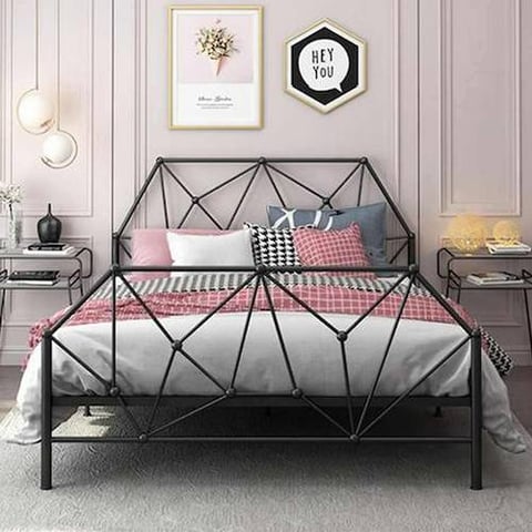 سرير نفرين بتصميم مميز || اسود
