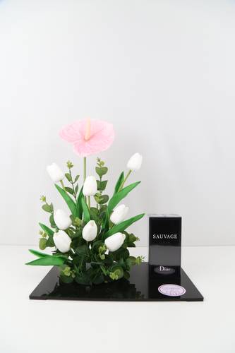 عطر سوفاج للرجال بتنسيق راقي