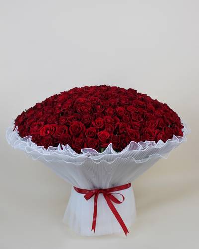 باقة 200 روز أحمر