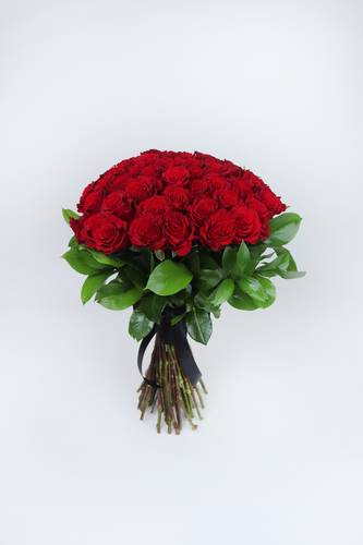 Hand bouquet of red roses