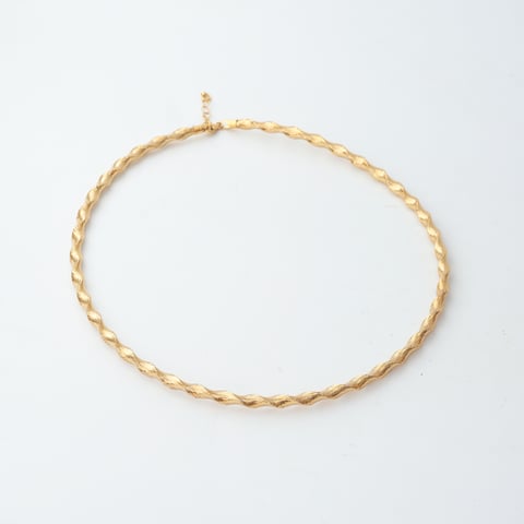 طوق الستريچ عيار 18 b