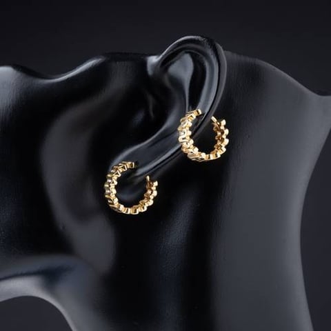 حلق ذهب عيار 18