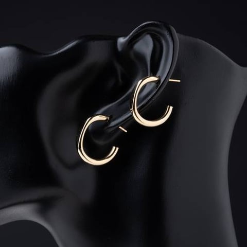 حلق ذهب عيار 18