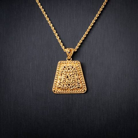 عقد ذهب عيار 21