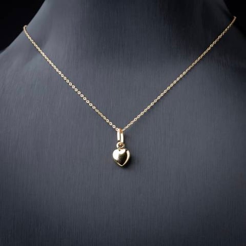 عقد ذهب عيار 18