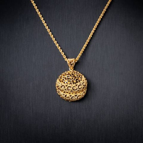 عقد ذهب عيار 21