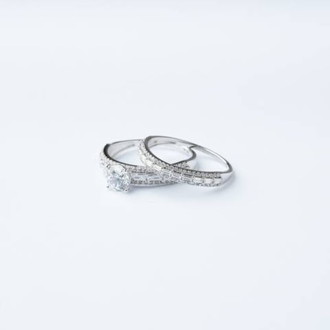 18K Gold Twin Ring