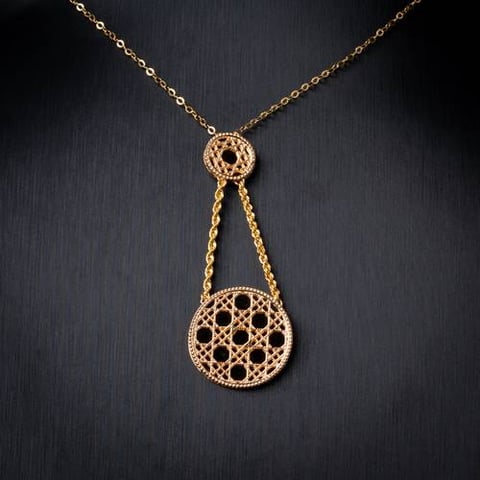 عقد ذهب عيار 21