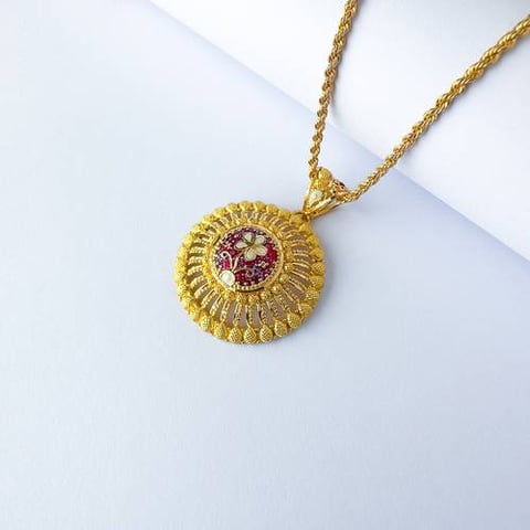 عقد ذهب عيار 21