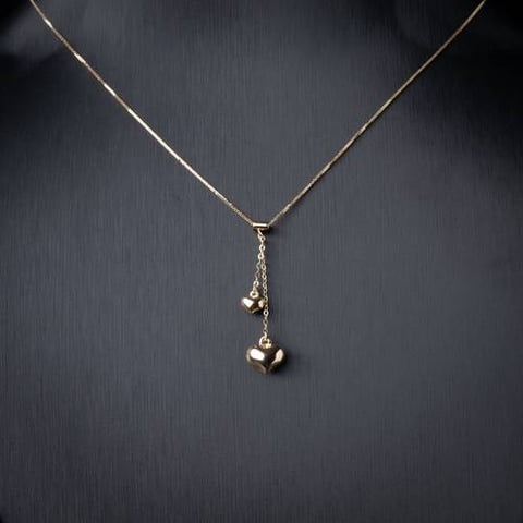 عقد ذهب عيار 18