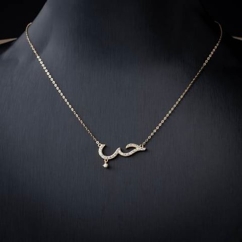عقد ذهب عيار 18