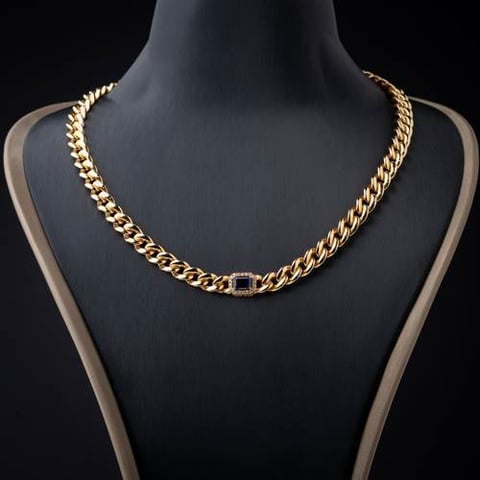 عقد ذهب عيار 21