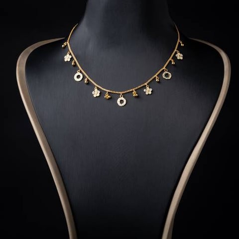 عقد ذهب عيار 21