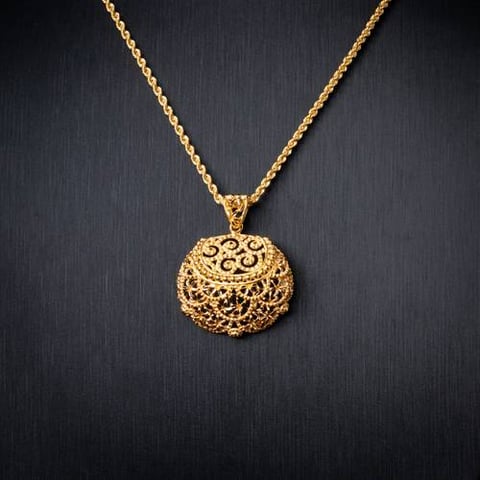 عقد ذهب عيار 21