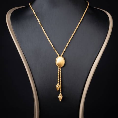عقد ذهب عيار 21