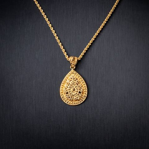 عقد ذهب عيار 21