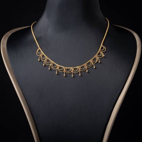 عقد ذهب عيار 21