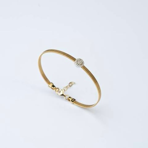18K Gold Bangle