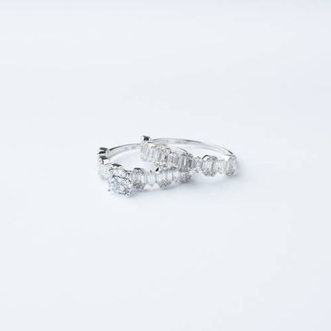 18K Gold Twin Ring
