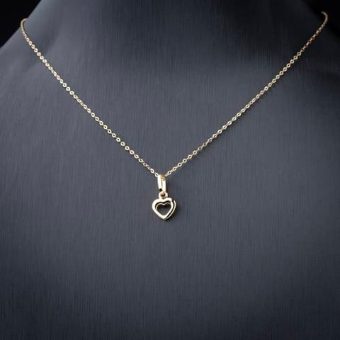عقد ذهب عيار 18