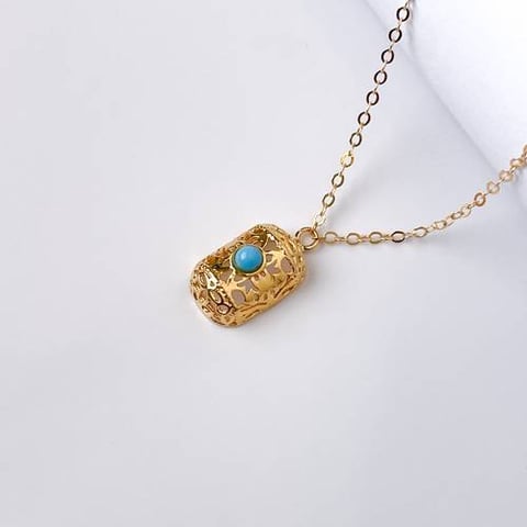 عقد ذهب عيار 21