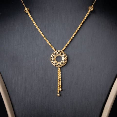عقد ذهب عيار 21